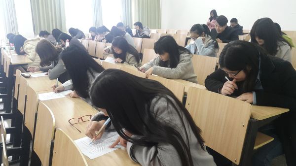 南昌“最解壓試卷”出題人：段子、雞湯+知識點